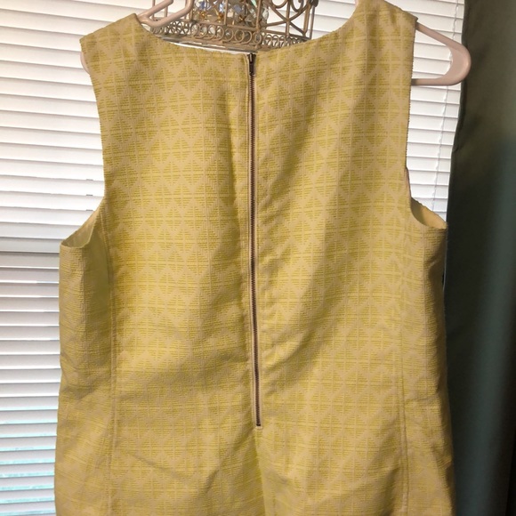 Pastel Yellow Halogen top - Picture 3 of 4